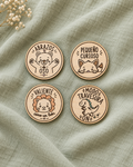 Chapas infantiles de madera con imperdible