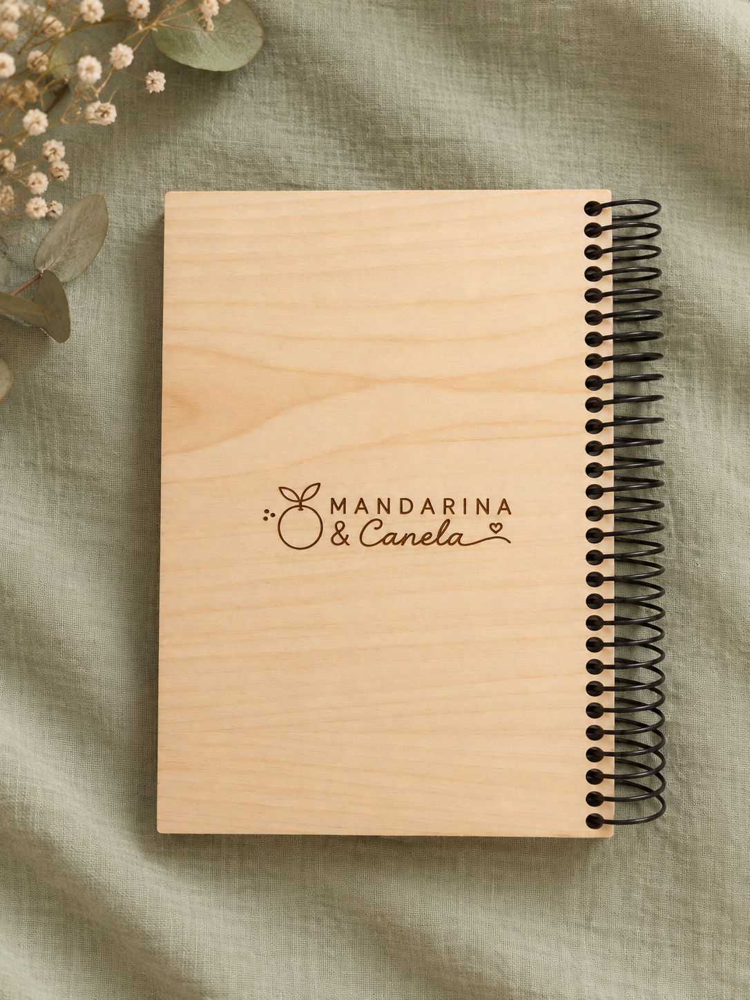 Libreta personalizada de madera A6