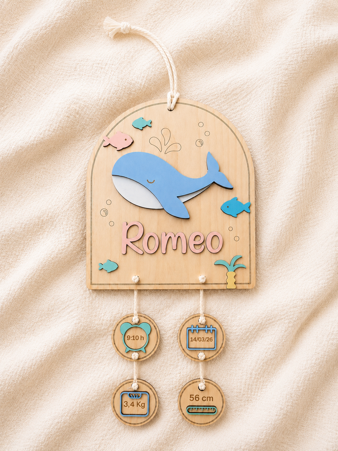 Natalicio personalizado de madera con ballena azul